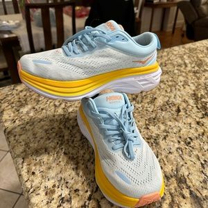 Hoka Bondi 8